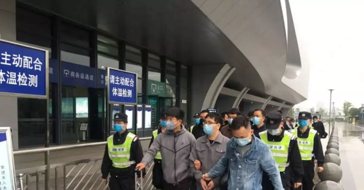 一女子朋友圈申領免費榴槤，沒想到牽出3800萬元大案