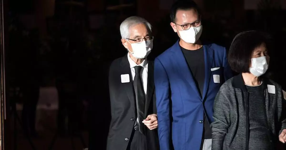 多名政商界名人出席李鵬飛追思會致意