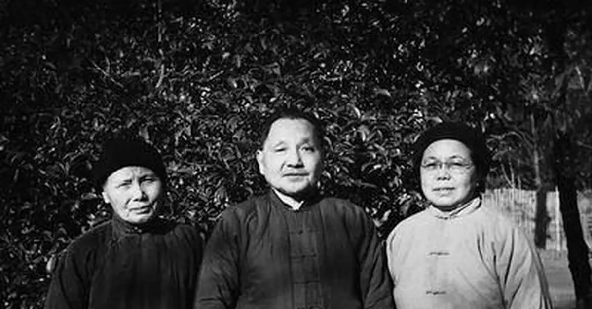 鄧小平評價林彪之死：林彪不亡天理不容