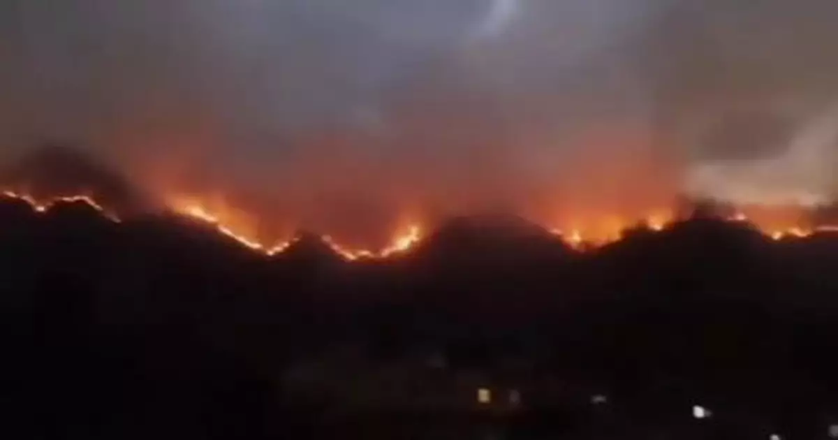 四川攀枝花昨夜突發山火，系因雷擊引發