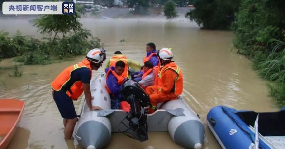 貴州台江一村寨大面積淹沒 消防連續2天搜救被困村民