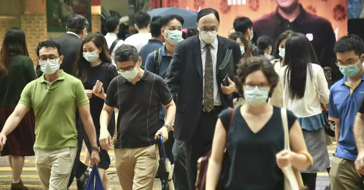 「戴罩令」擴展至室外 做運動及吸煙不獲豁免