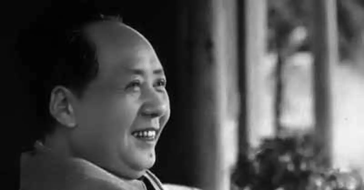 1975年毛澤東對鄧小平說「木秀於林,風必摧之」有何深意?