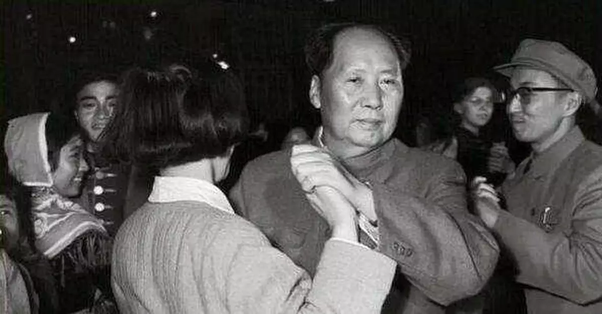 毛澤東與女演員書信往來不慎泄密 驚動中央警衛局