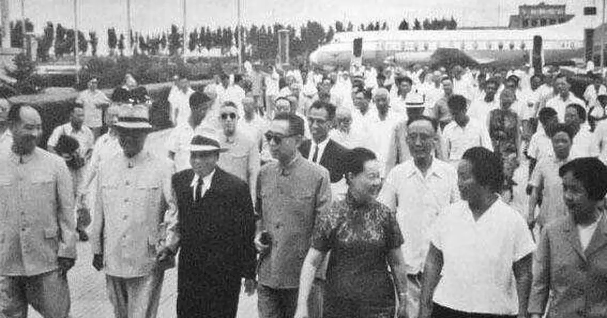 揭秘：毛澤東為何動用國庫巨款「買」一堆假文物