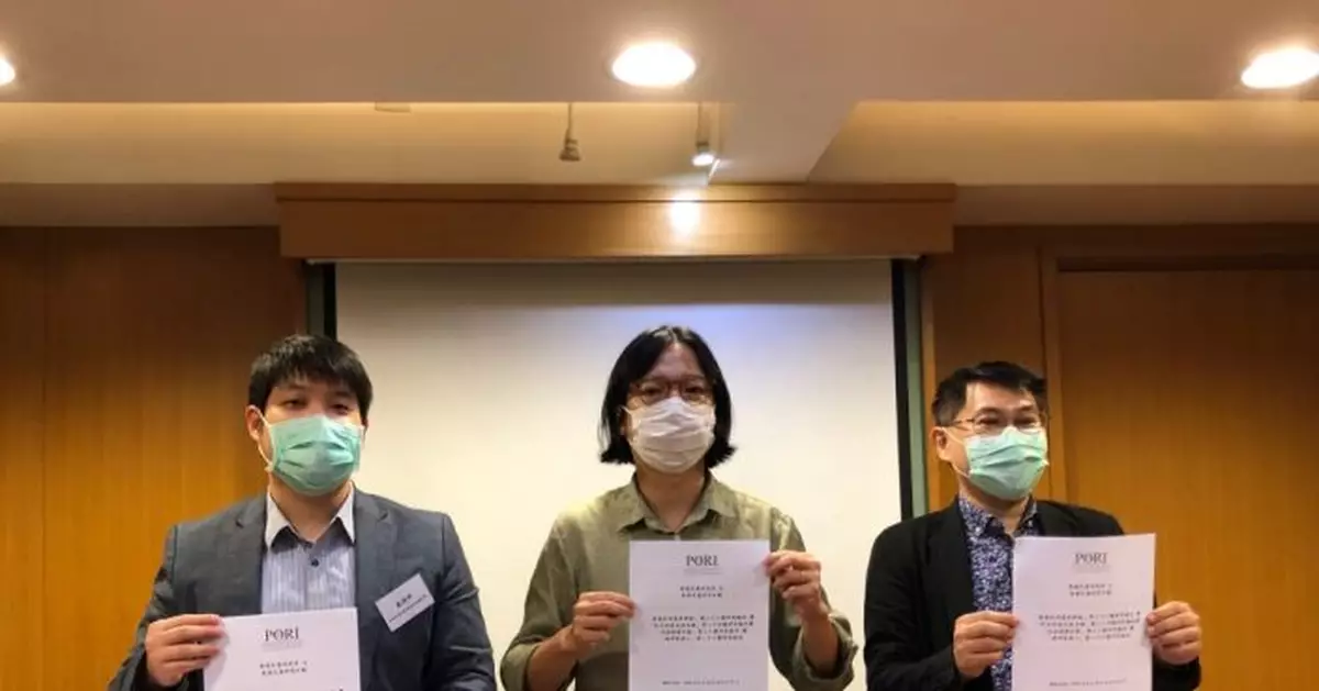 香港民研:54%受訪者支持泛民議員總辭