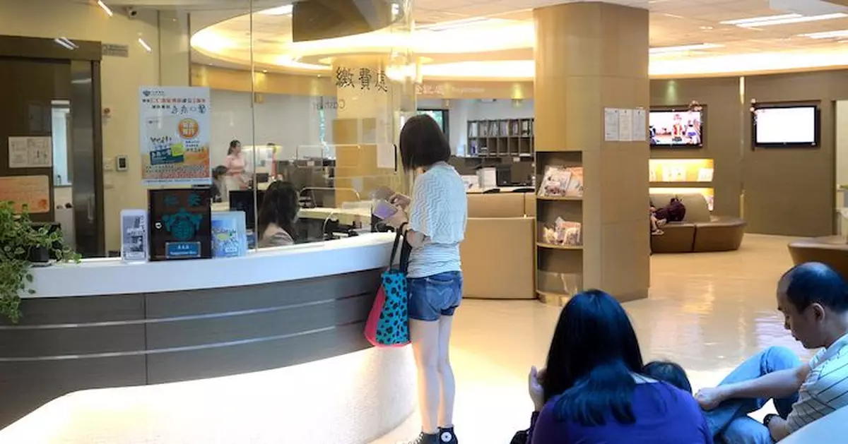 13%自願醫保參加者被拒保或有條件受保 年紀大及患病保險公司難承擔