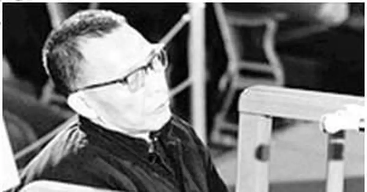 歷史困惑：張春橋為何在審判中一言不發？