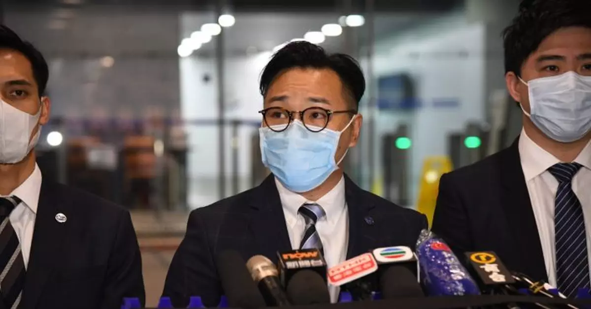 涉網上唆使示威及殺警 資科辦女公務員被捕准保