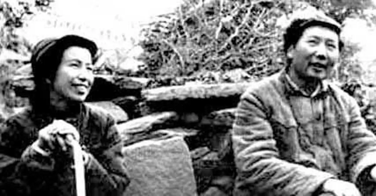 揭秘：1974年毛澤東因何事罵哭江青？