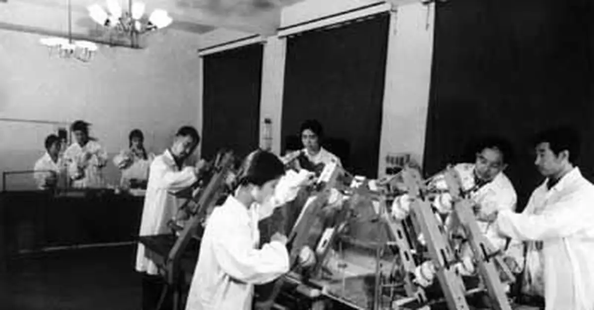 參與者揭秘：毛澤東水晶棺製作內情(組圖)