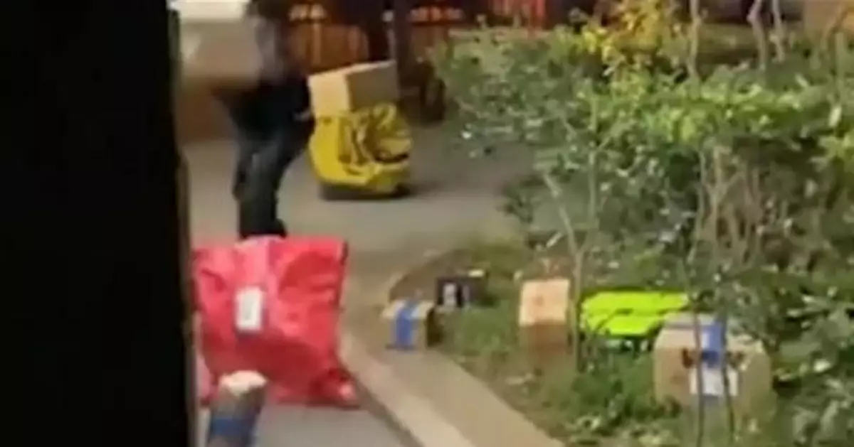 「快遞員暴摔快遞」視頻瘋傳！圓通回應