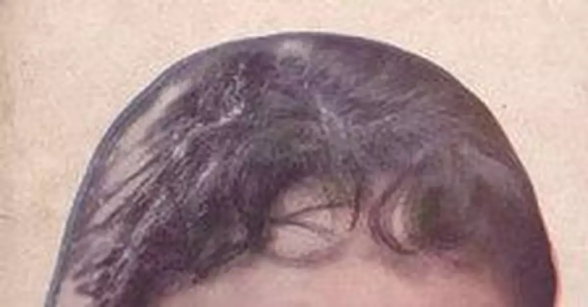 江青庭審：自比皇太后打滾哭鬧