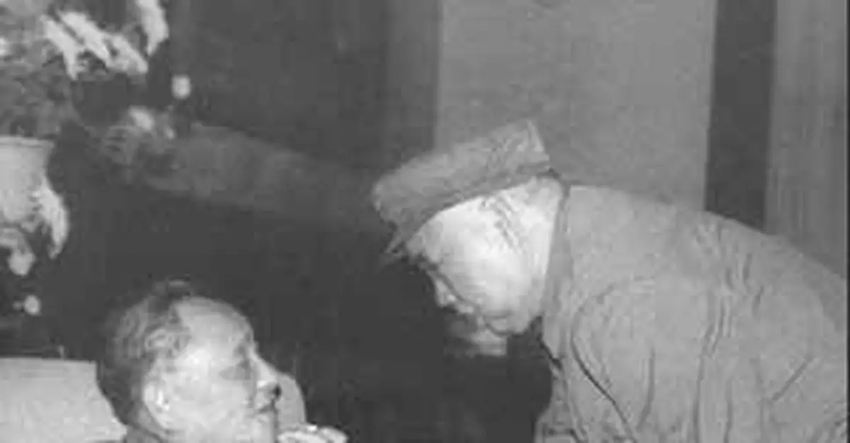 許世友文革時向毛澤東發問：為啥有人要奪我槍