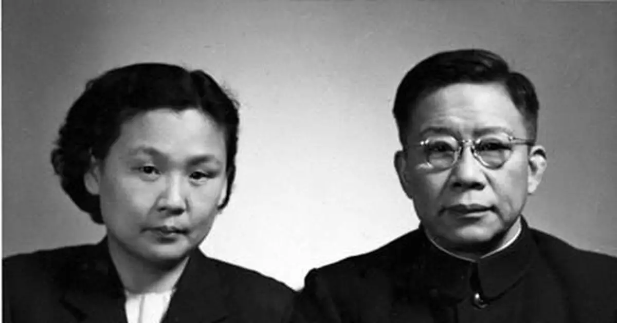 李力群多次向周恩來哭訴丈夫高崗「腐化」