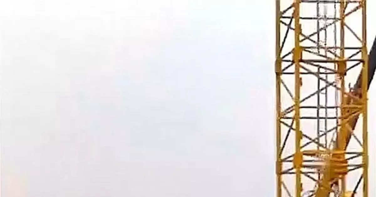 江蘇南通一工地發生塔吊折彎致事故 致3死1傷