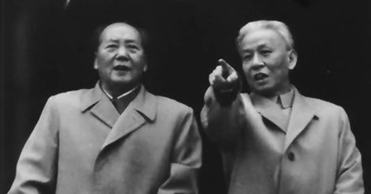 真相：毛澤東與劉少奇的矛盾起源於中共八大