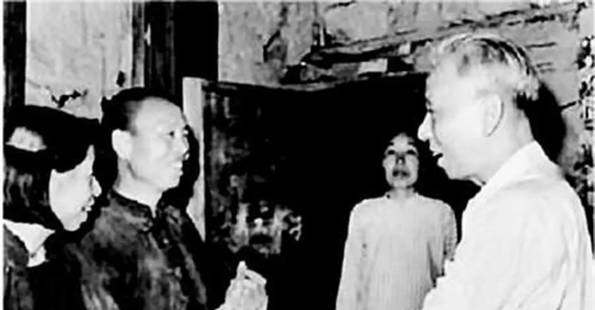 鄰居憶劉少奇往事：戴草帽扮普通農民買布（圖）