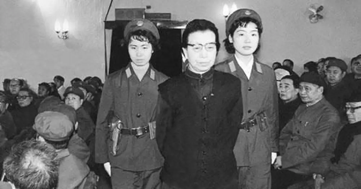 江青生前留下的最後一句話：主席，我愛你！