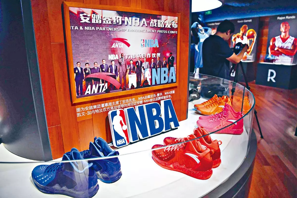 美債息升港股半日跌34點電力運動服股上揚