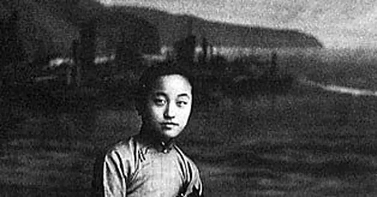 揭秘：蔣介石用刀相逼求婚 討來老婆不是藝妓