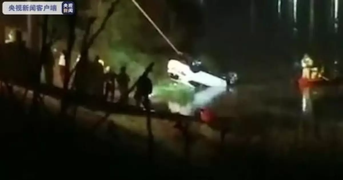 安徽郎溪一車輛落水 致3人死亡