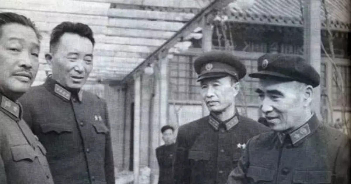 賀龍對林彪攤牌 林彪不寒而慄