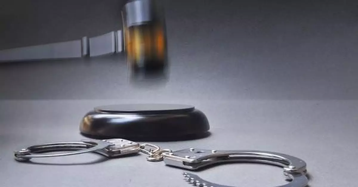 紀委書記獲刑22年，擇友標準：「有錢就來往」