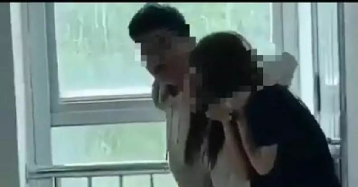 男子校內劫持女學生，公安通報