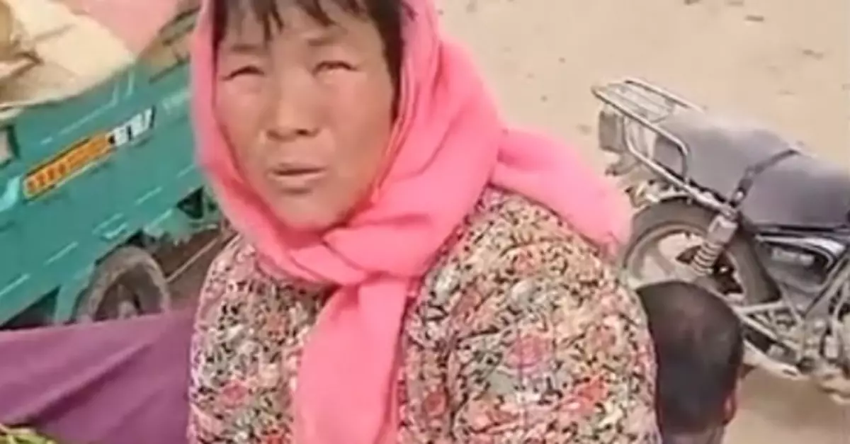 「1300斤菠菜僅給15元」，別急著罵菜販坑農