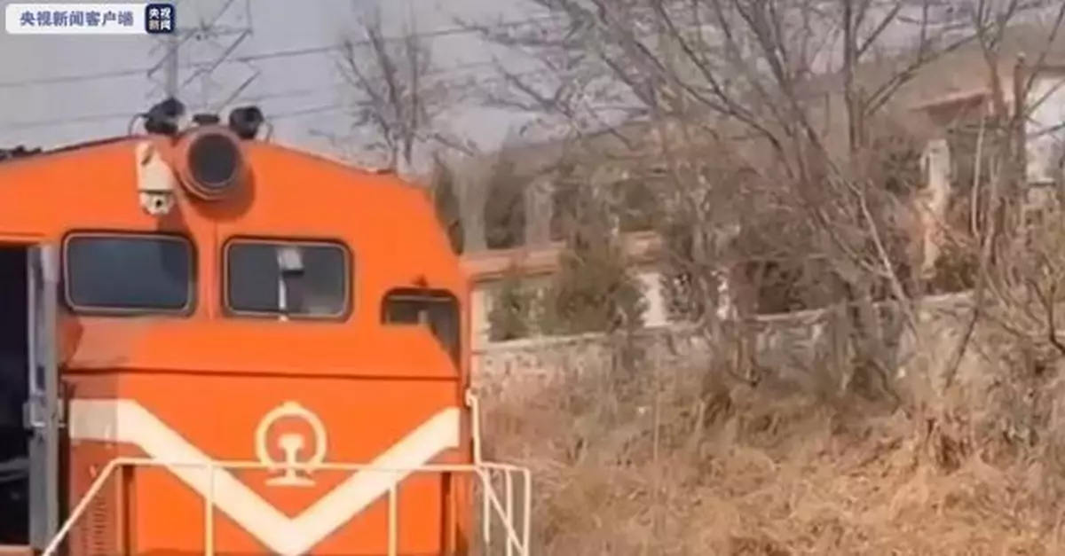 遼寧葫蘆島一火車與私家車相撞