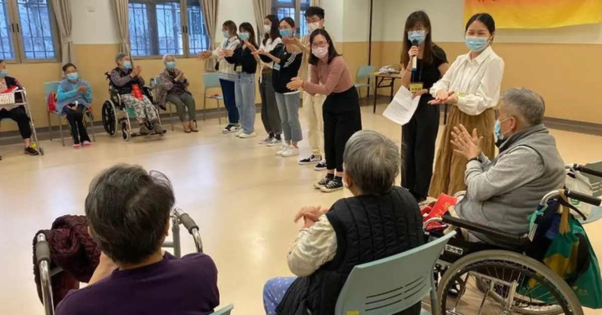 澳門理工學院學生走進社區關愛長者