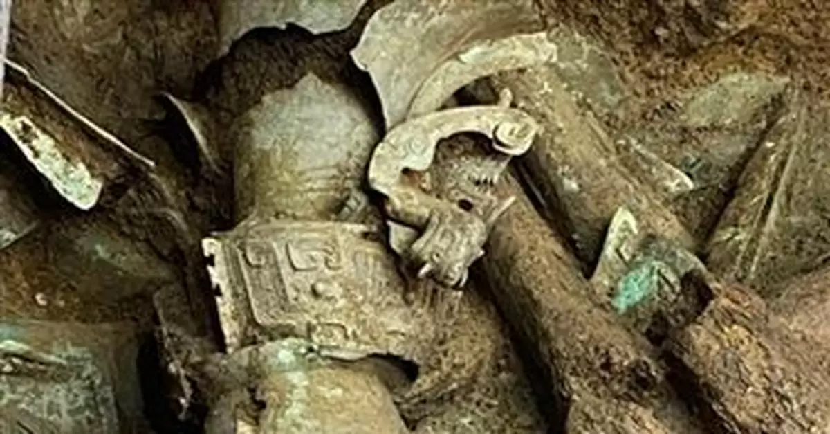 中國考古學會理事長：青銅頂尊人像為何如此重要？