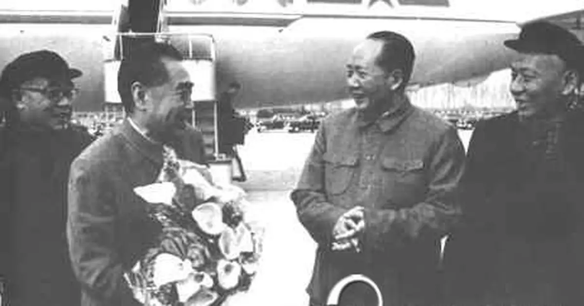 毛澤東調侃周恩來：你搞那麼多秘書幹什麼