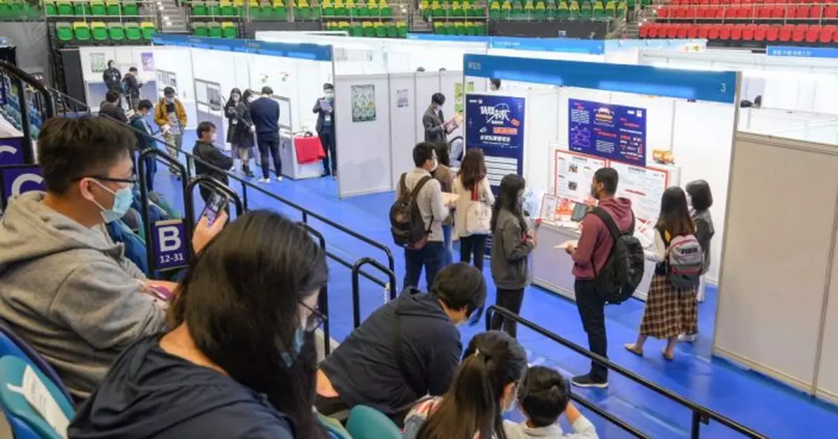 企業增聘意欲低  IT畢業生成「逆市奇葩」