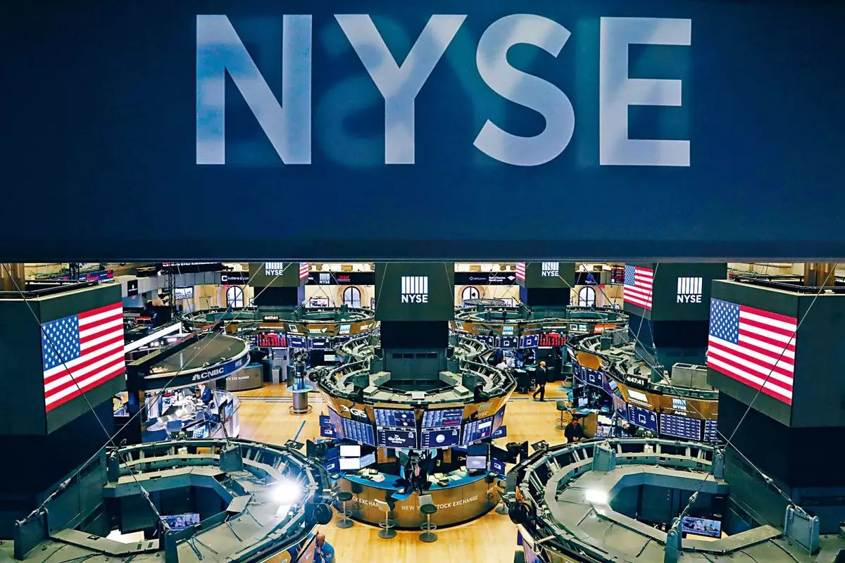 美股杜指標指創新高納指倒跌