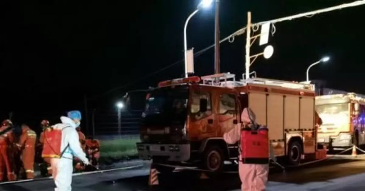 青海煤礦救援現場:作業區離地面1200米 50多米都是泥漿