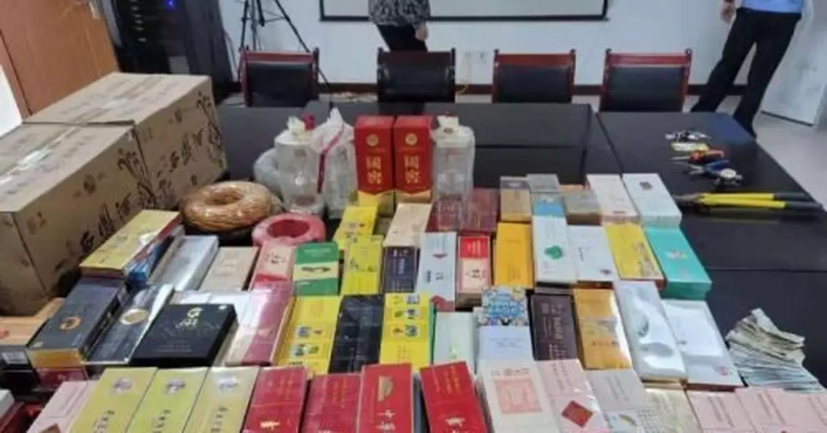 剛盜竊歸來就被警方抓獲 現場起獲近250條香煙