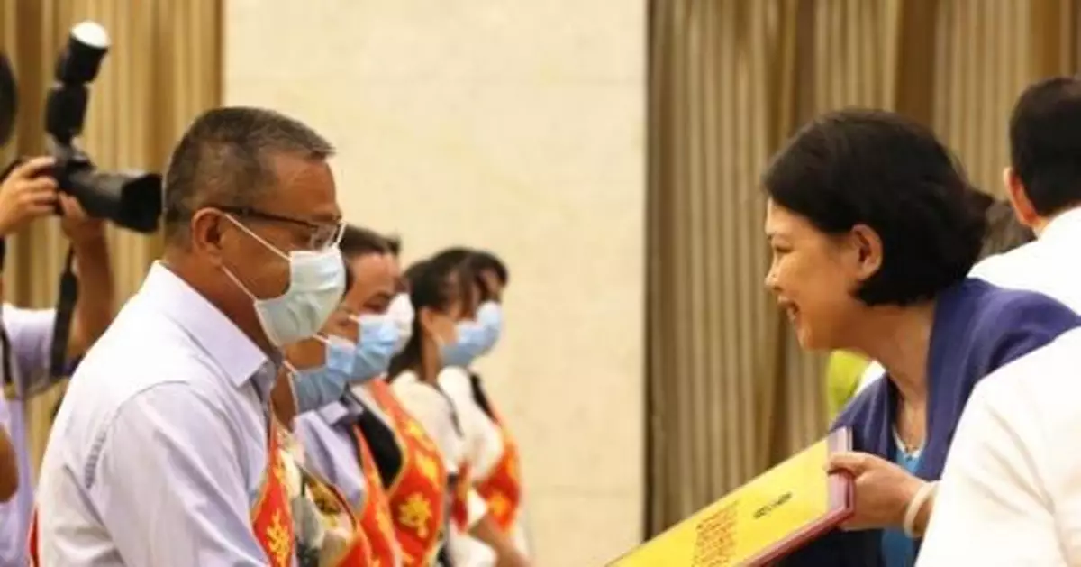 廣西侗鄉一家三代為師 一心撲在學生身上