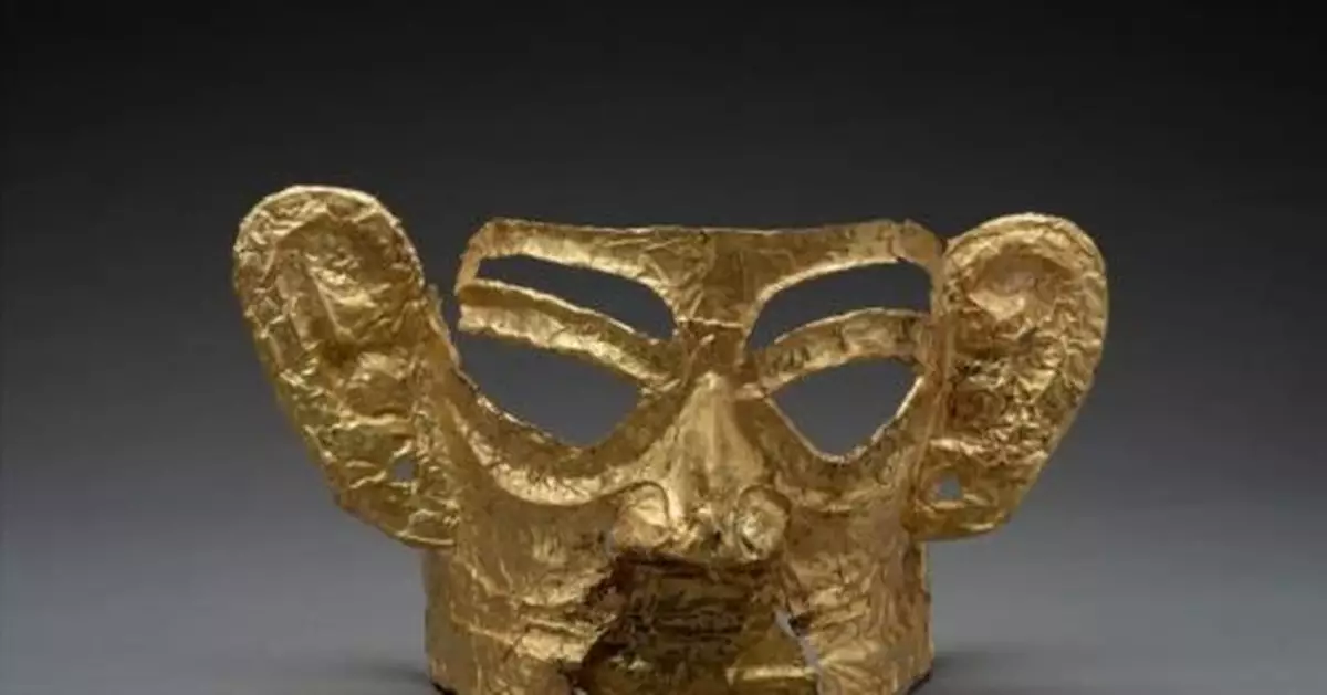 三星堆考古新成果：迄今體型最大的完整金面具