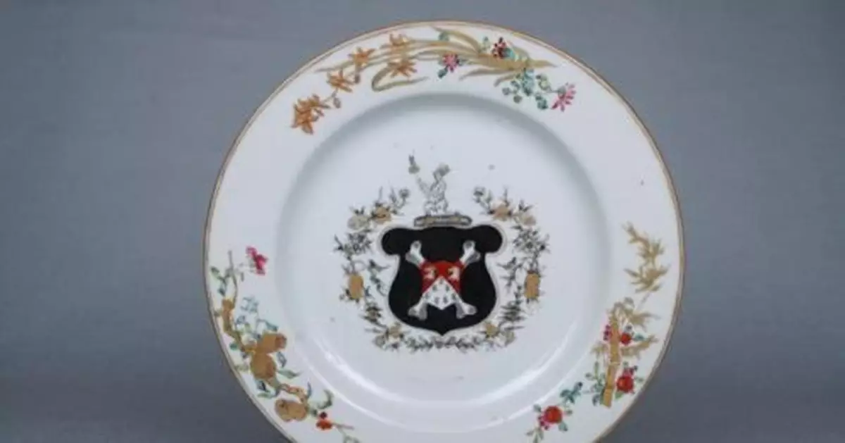 廣州博物館藏清代外銷紋章瓷展在瀋陽故宮展出