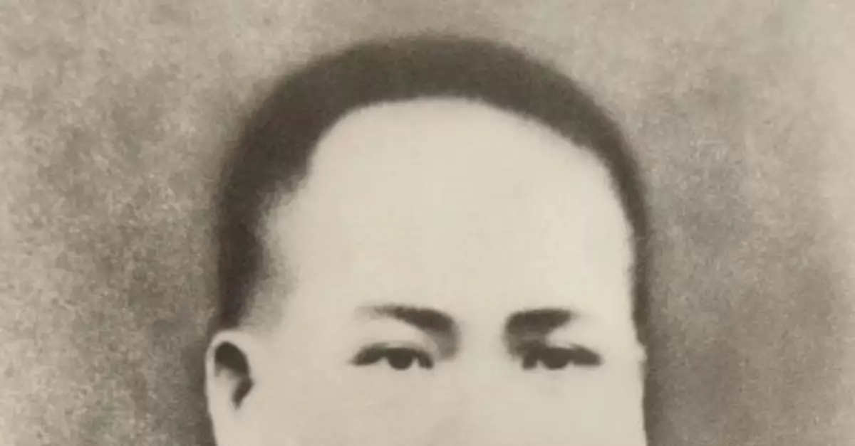 100張照片回顧毛澤東主席一生中的難忘瞬間！