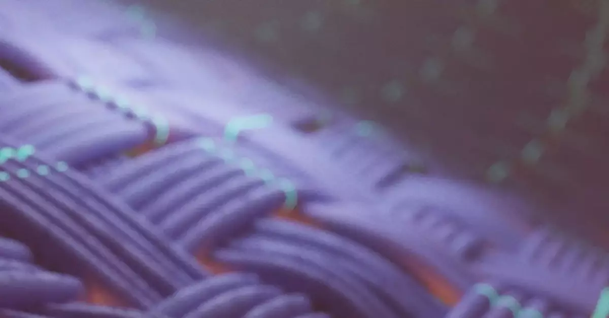 成功研發！能靠衣服給手機充電了？