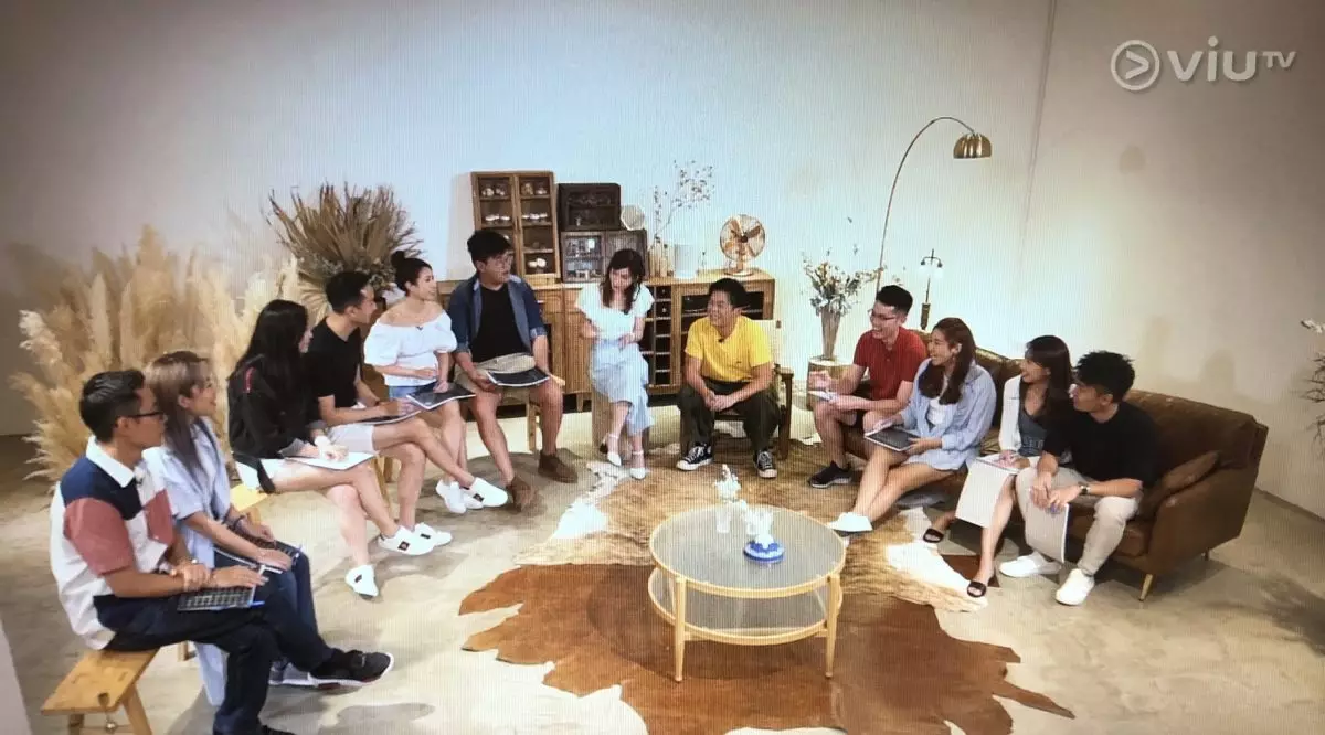 昨晚5對夫妻互寫情信。