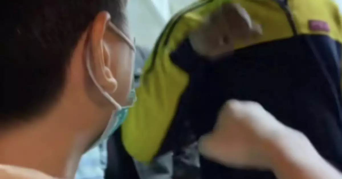 在巴基斯坦打疫苗被請「插隊」？當事人發聲......