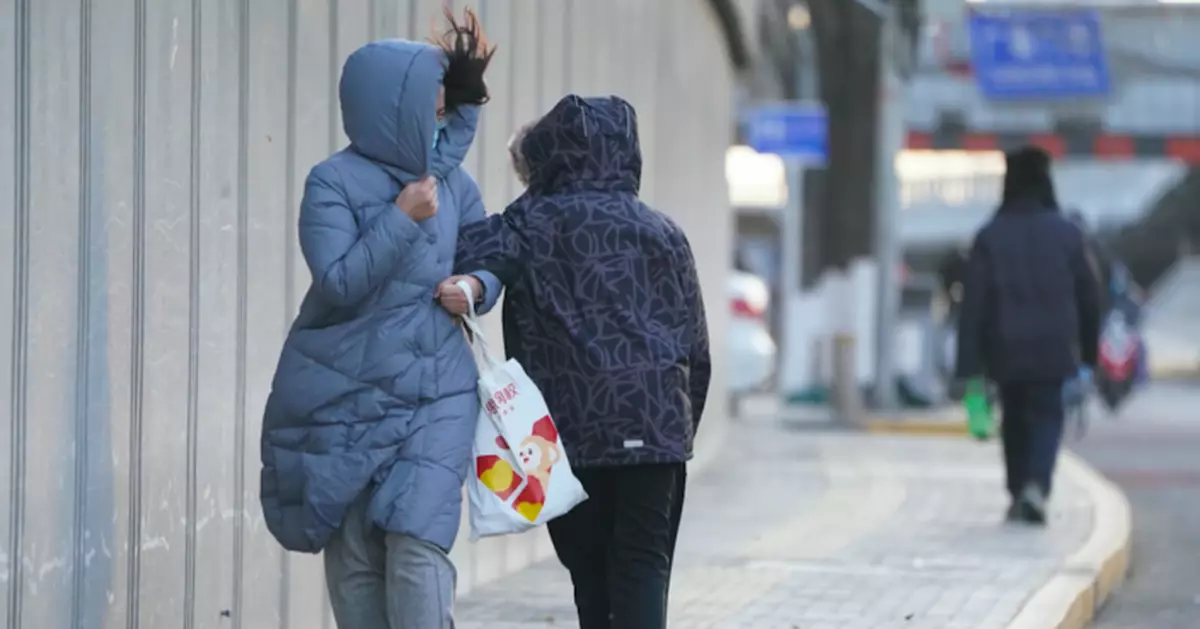 北京：新一輪大風降溫周日到來，外出注意防風防寒