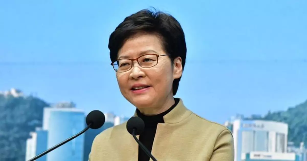 林鄭呼籲市民新春減少外出聚會  同心協力爭分奪秒 定能早日跨過疫情