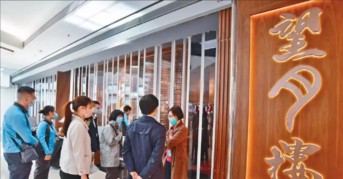 再有望月樓食客初確  曾往聖方濟各堂望彌撒