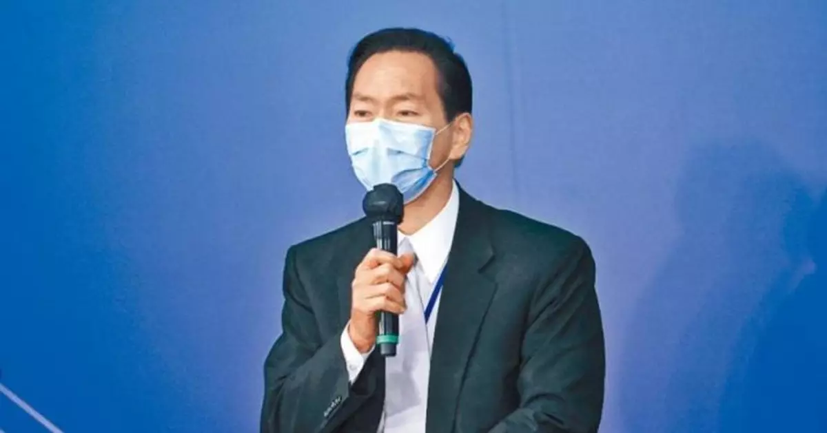 陳智思籲欲移居英國港人三思