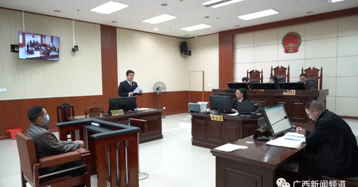 河池一男子酒後持刀襲警，被判有期徒刑七個月